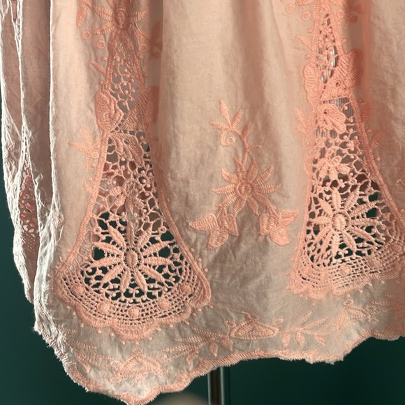 Suzanne Betro Peach Lace & Embroidered Peplum Top Medium - Picture 5 of 5